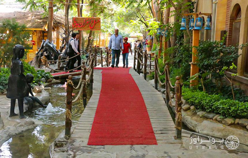 رستوران پدیده شاندیز