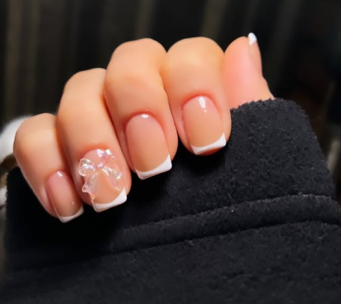 کاشت تخصصی ناخن زهرا احمدی