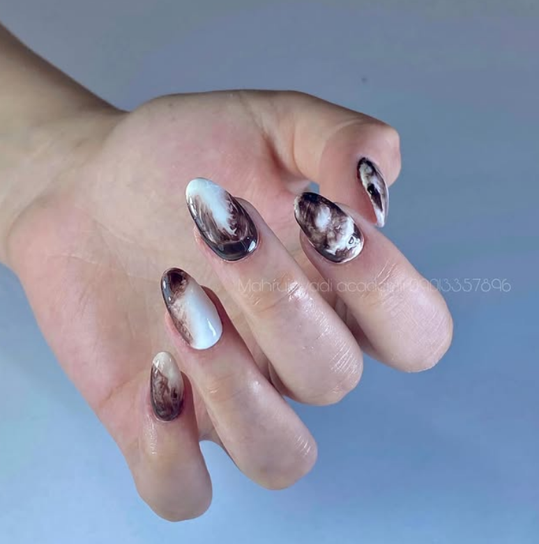 کاشت تخصصی ناخن مهرو